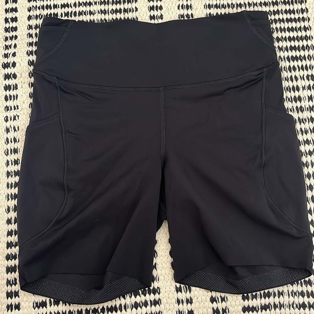 Lululemon Fast and Free High Rise Short 6” Pocket